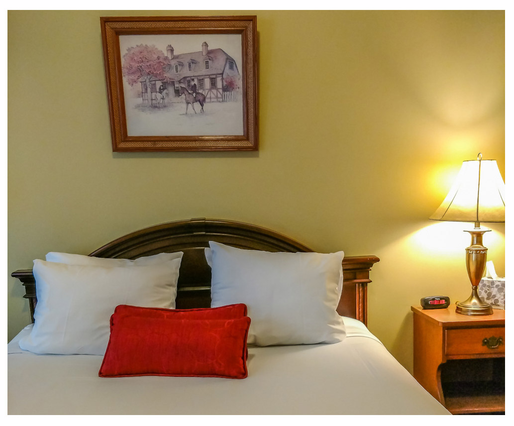 Classic Rooms in Littleton NH Hotels at Thayers Inn Room 18
